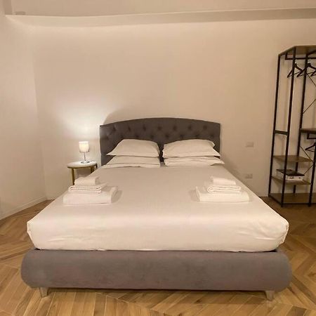 Brera Eleven Suite Deluxe Milaan Buitenkant foto