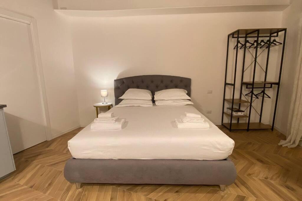 Brera Eleven Suite Deluxe Milaan Buitenkant foto