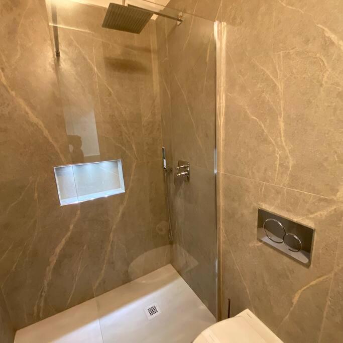 Brera Eleven Suite Deluxe Milaan Buitenkant foto
